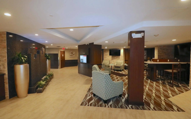 Radisson Hotel Southfield-Detroit