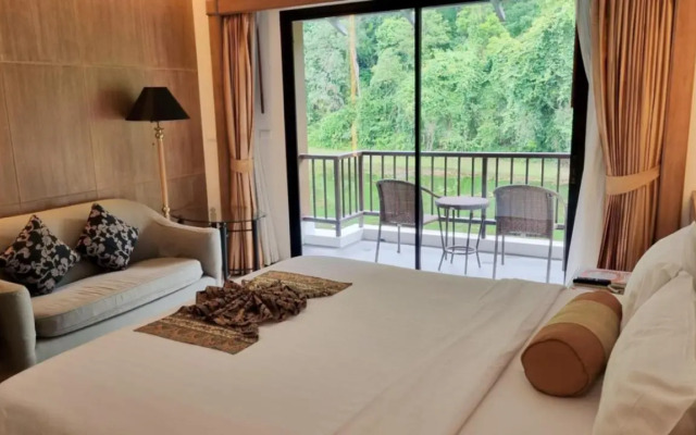 Tinidee Hotel At Phuket
