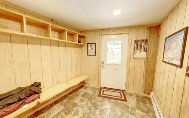 Koby 4 Bedroom Home by Redawning