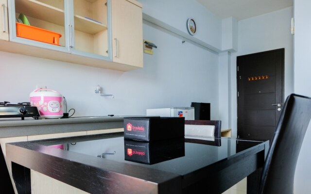 Simply And Comfy Studio Room At The Habitat Apartment