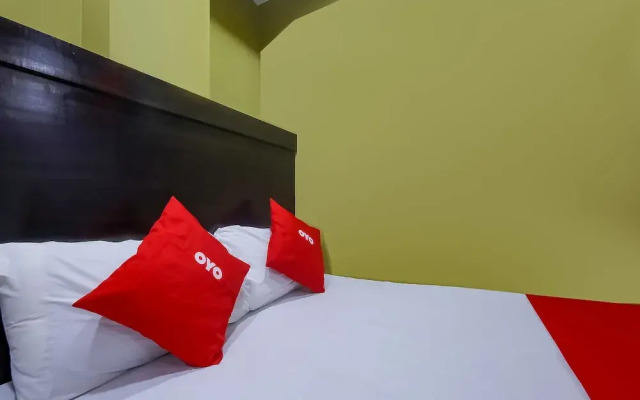 OYO 862 Jqv Hotel (Vaccinated Staff)
