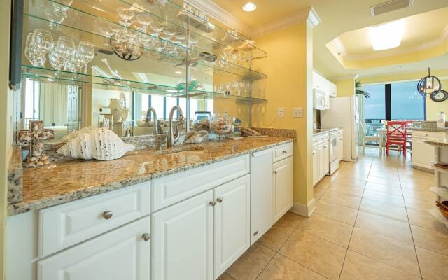 Phoenix Ix 801 3 Bedroom Condo