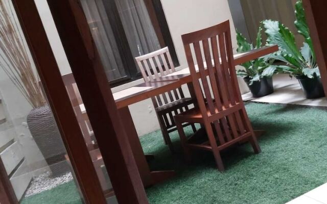 Jawa 22 and Resident