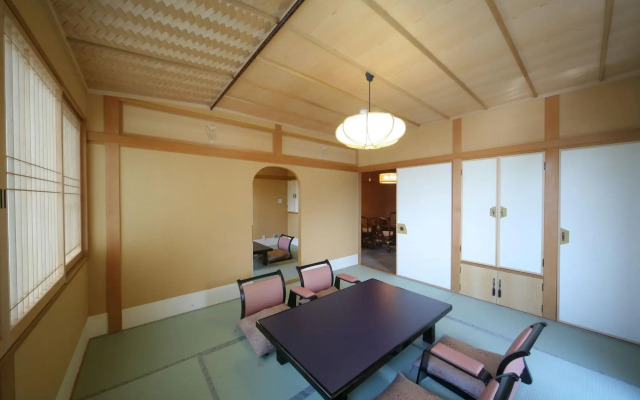 Oiwakeya Ryokan