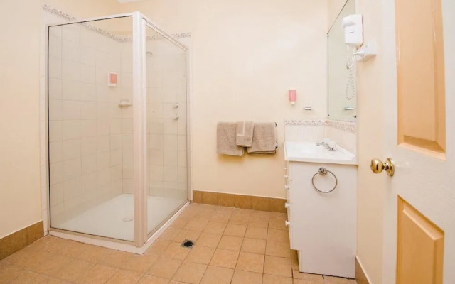 Daydream Motel and Apartments