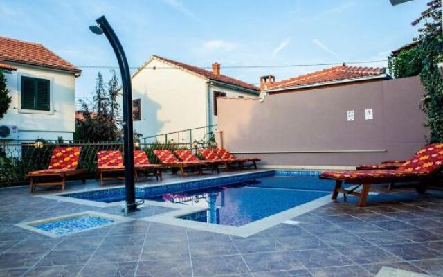 Apartments Mery