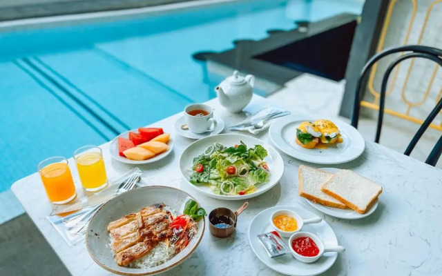 Ratri Hotel Phuket Old Town