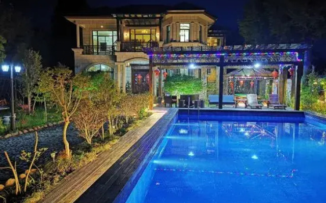 Yazhu Boutique Hostel