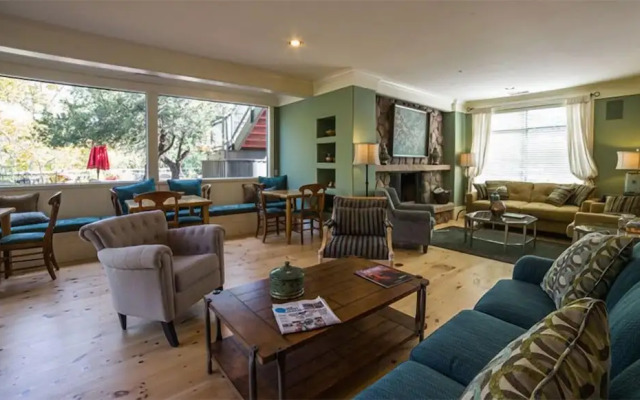 The Inn Above Oak Creek