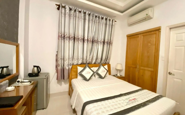Yen Nam NTT Hotel – Guest Rooms – Ho Chi Minh City
