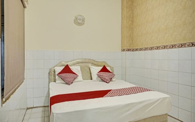 OYO 93105 Hotel Sodikin