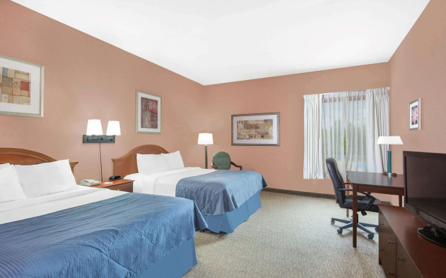 Howard Johnson by Wyndham Amherst Hadley