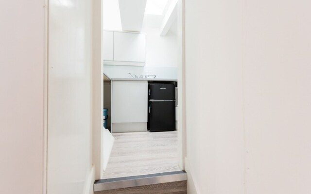 Kensal Green Studio London - by Resify