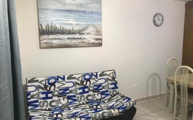 Fantastic & Cozy #8: Condo Close To the Beach