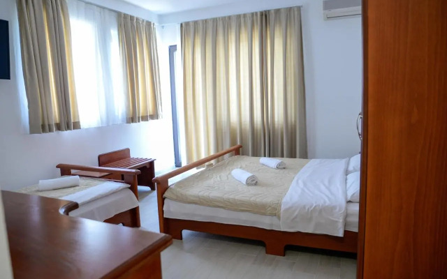 Guest House Sandra Lagadin