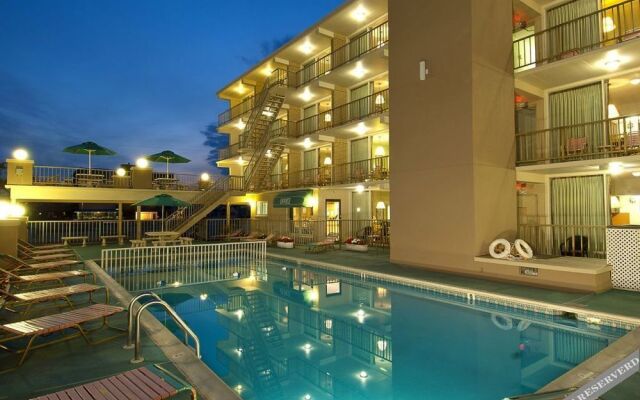 Aquarius Oceanfront Inn