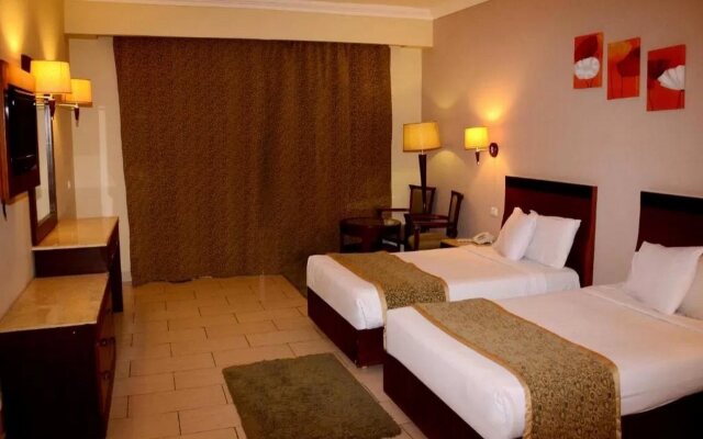 Regency Plaza Aqua Park & SPA