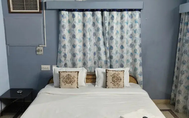 Ohh Hostler Jaipur