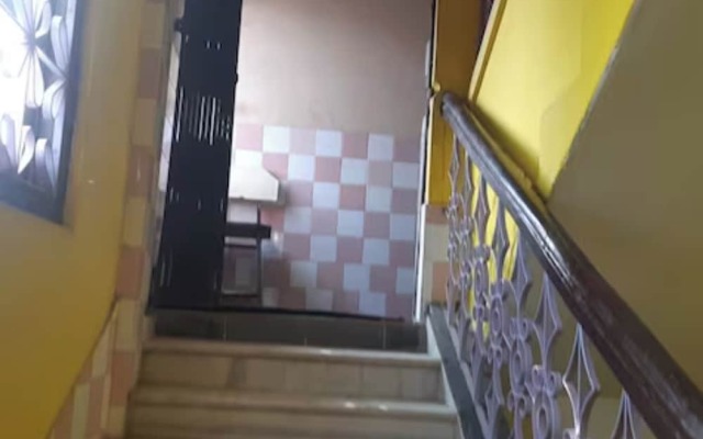 Goroomgo Central Guest House Agartala