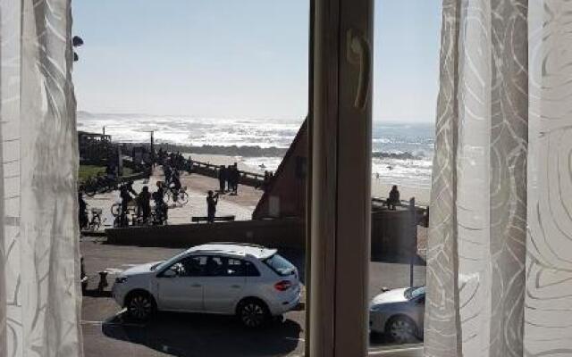 Beach Front Apartment Eljocri