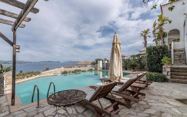 Villa Heliana Enchanting Seaviews