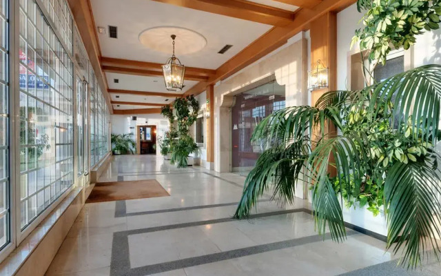 Madrid-Getafe Los Angeles Hotel