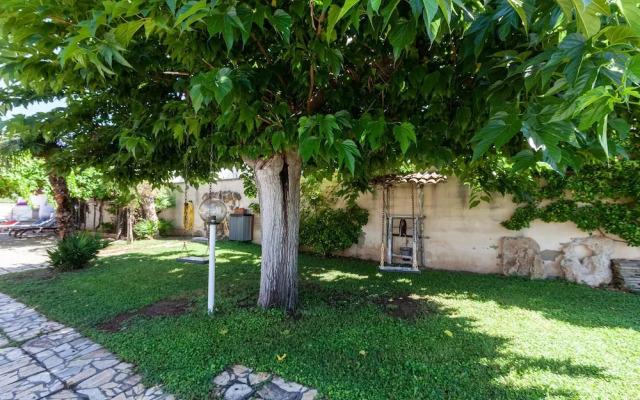 Villa Erika with private garden