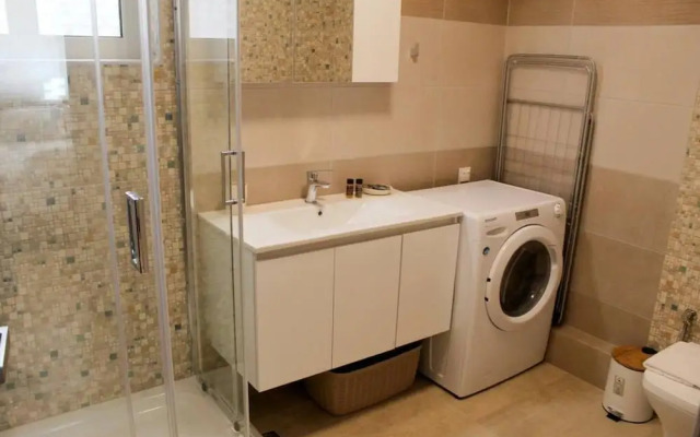 Asinis Apartment