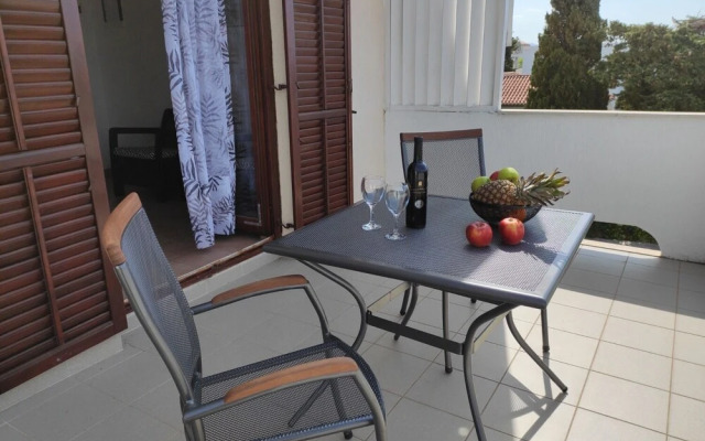 Nives - Great Location - A6