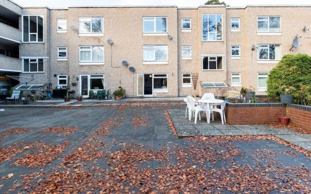 2-bedroom Apartment Woodgrange Court