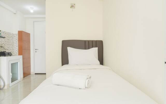 Minimalist And Homey Studio Green Bay Pluit Apartment