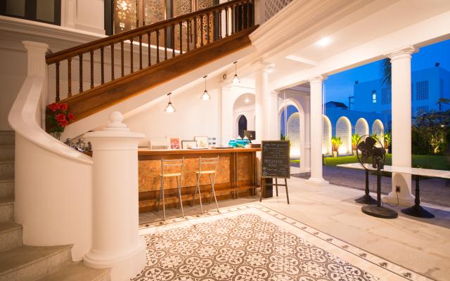 Little Nyonya Hotel