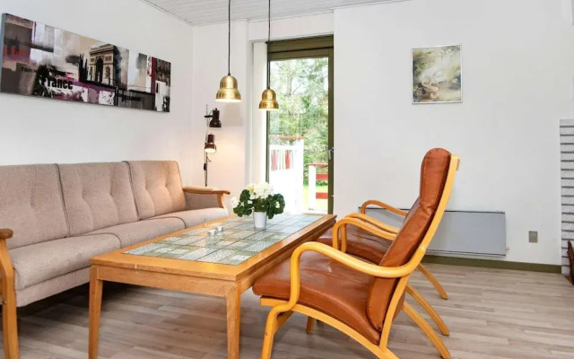 6 Person Holiday Home in Glesborg
