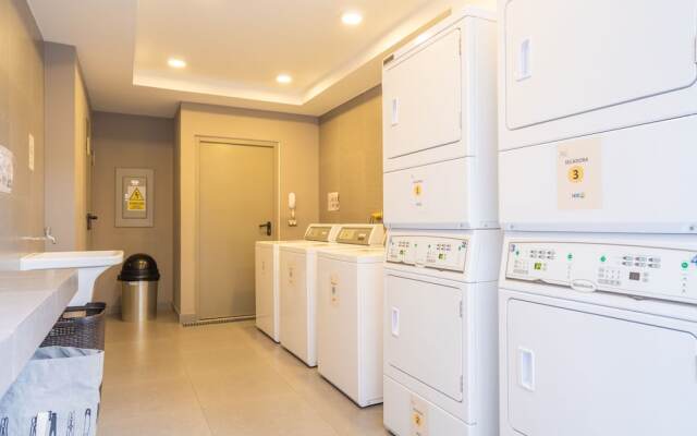 Modern Apts Pool Gym BBQ Simply Comfort