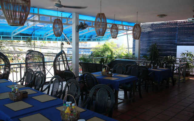 Beach Road Hotel