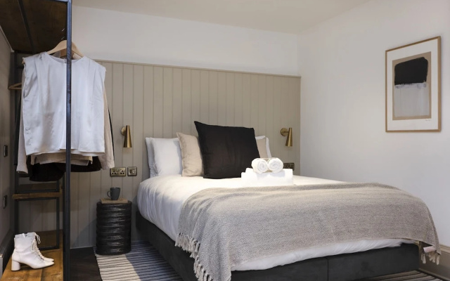 29 Queen Street Aparthotel