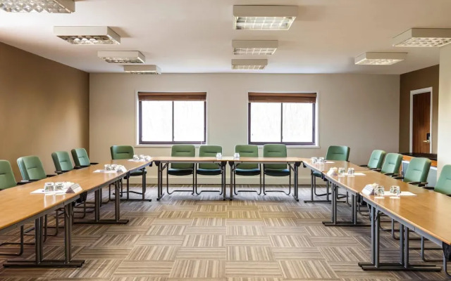 Mercure Dartford Brands Hatch Hotel  Spa