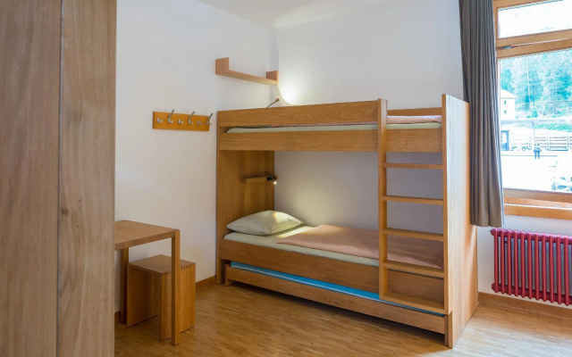 Youth Hostel Pontresina – Guest Rooms – Pontresina