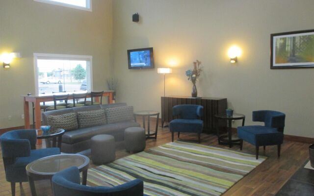 Best Western Plus Menomonie Inn & Suites