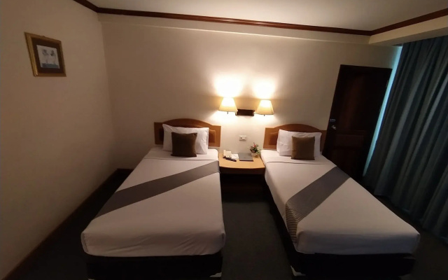 Sing Golden Place Hotel