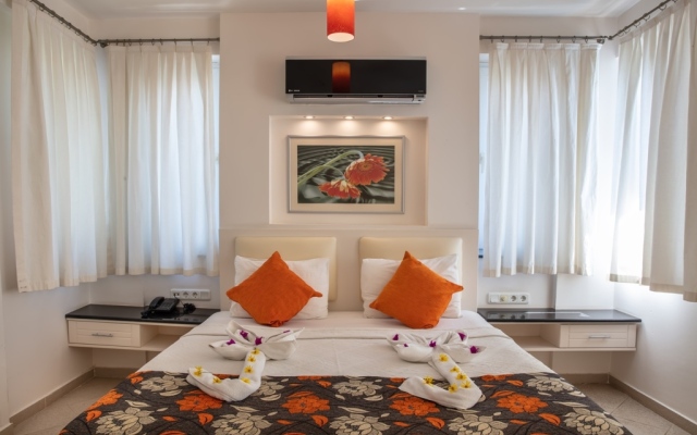 Sertil Deluxe Tropical Suites