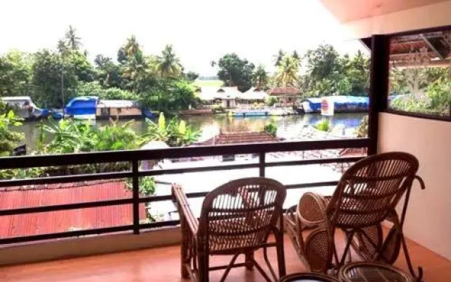 Aramana Holiday Inn