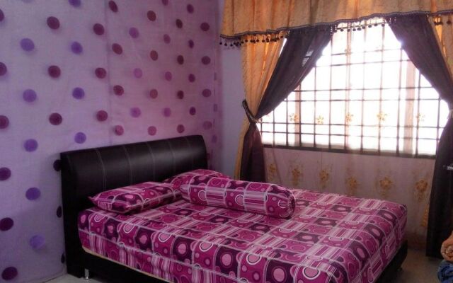 Zaida Homestay Changlun