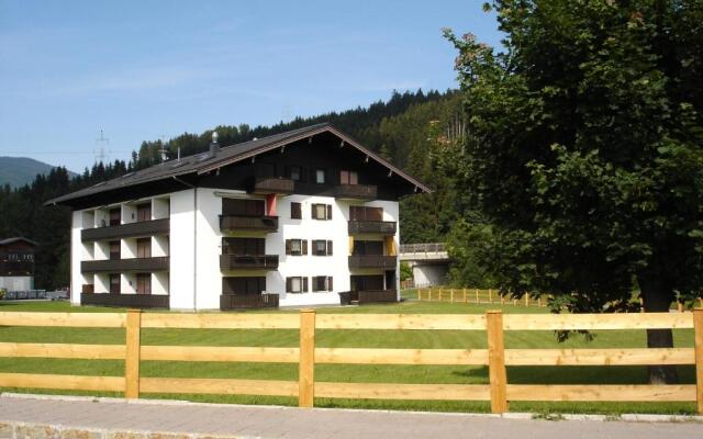 Welcome - Bienvenue - Dobro Pozhalovat Apartments