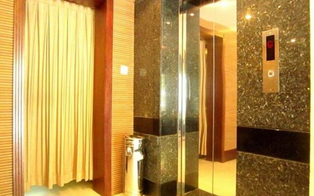 Golden Ant Hotel