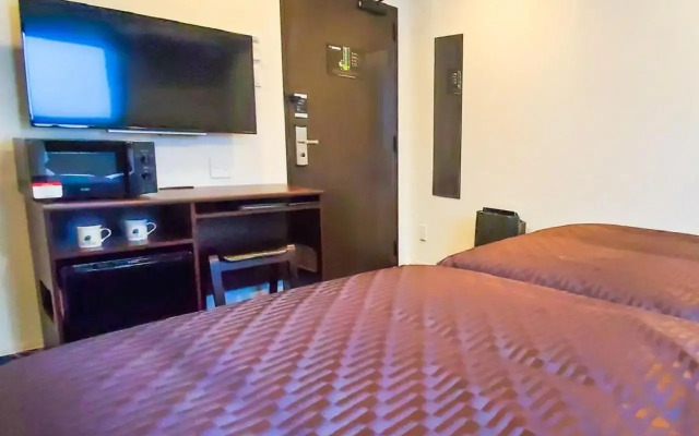 HOTEL LiVEMAX Yokohama Stadium Mae