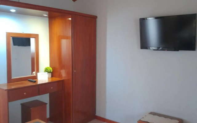 Stefanos Place