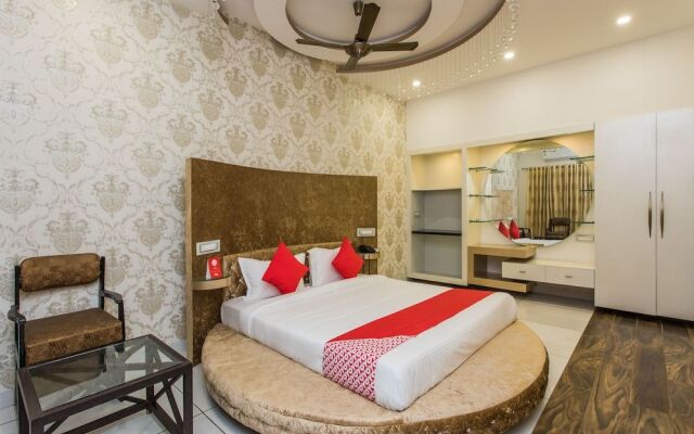 OYO 15401 Hotel Surana palace