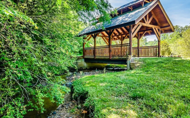 Mayberry - Three Bedroom Cabin