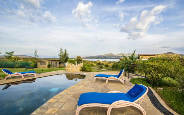 Naivasha Kongoni Lodge - Lakefront Getaway